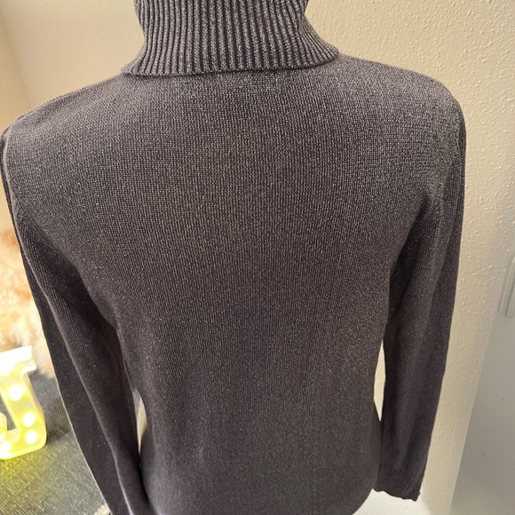 JOSEPH A. METALLIC SWEATER never used size S/M. - Picture 7 of 12